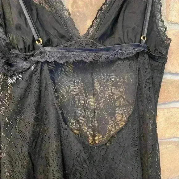 Victoria Secret black lace nightgown M-L - Picture 4 of 12